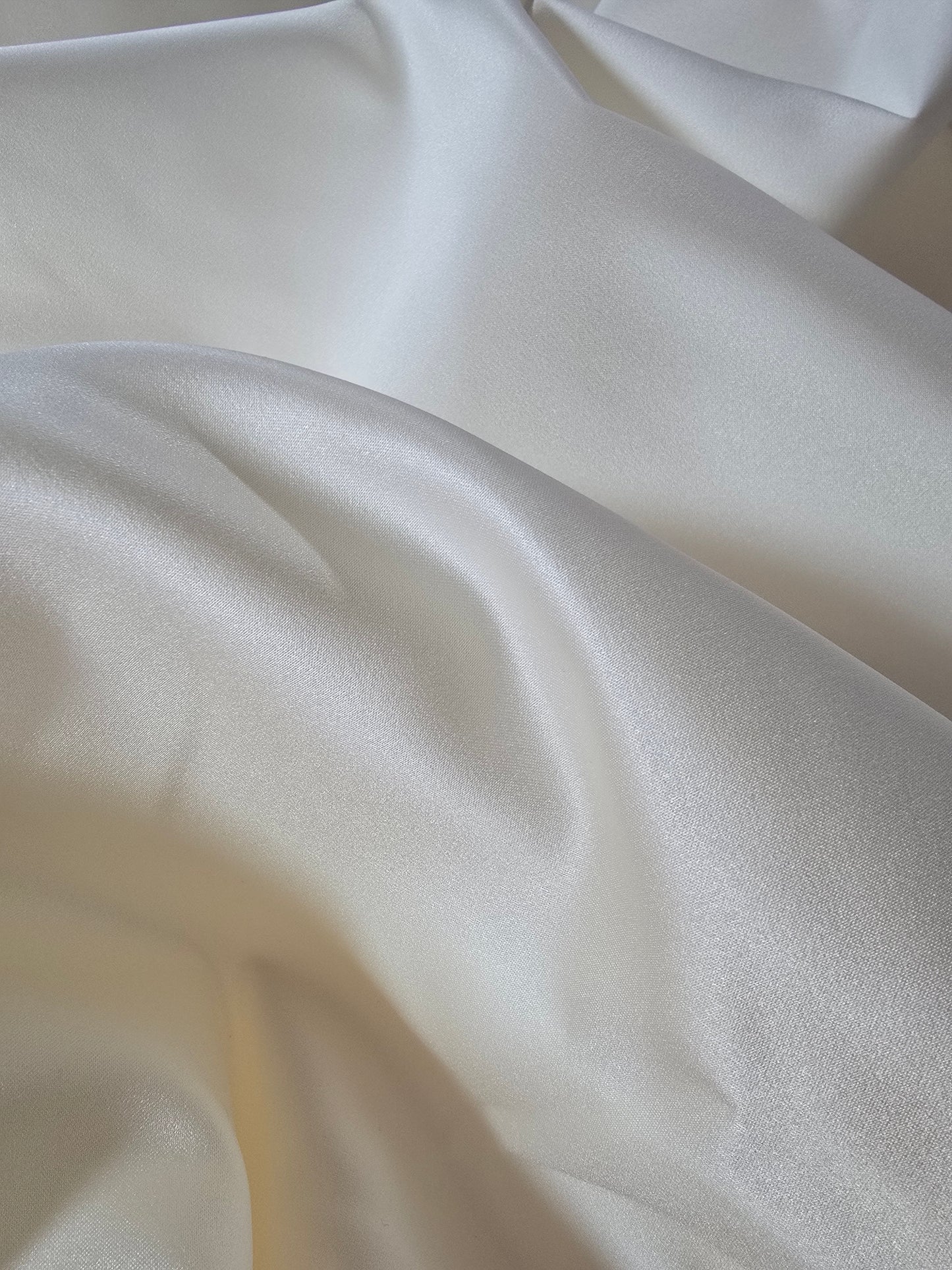 Brautsatin classic plus, creme