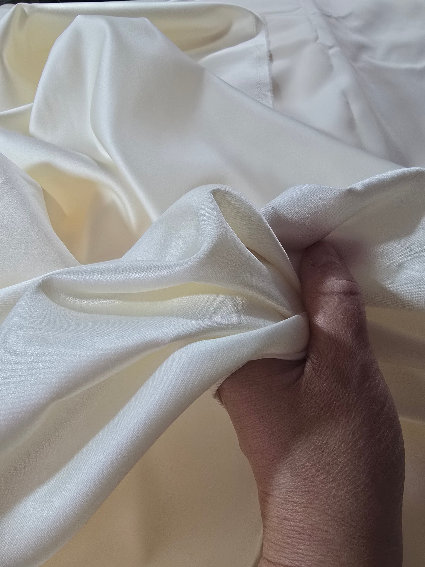 Brautsatin classic plus, creme