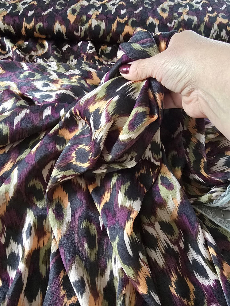 Satin-Velvet, wie Seide, mattglänzend, luftig und fließend, eleganter Blusenstoff, ab 50 cm