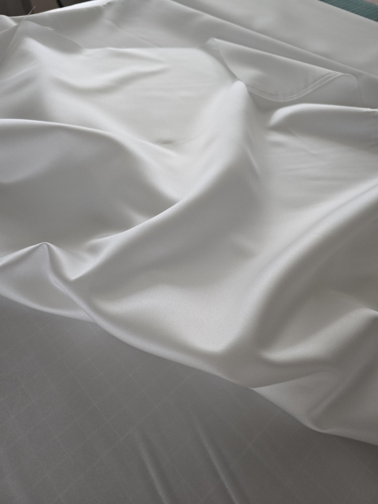 2 x (zus. 4 lfm) Brautsatin, Satin classic, offwhite