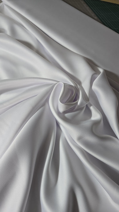 3,5 lfm Brautsatin, Satin fließend, matt, leicht elastisch, weiß