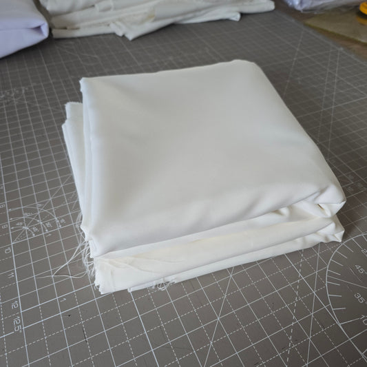 STOFFPAKET***2 x Futterstoff für Brautkleider, 3,1 + 1,45 lfm, ivory