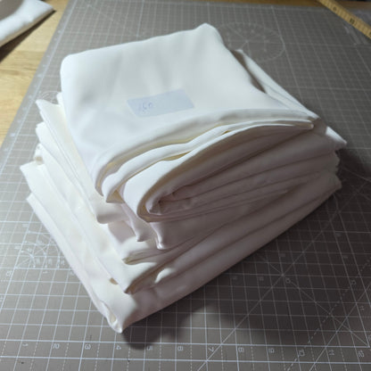STOFFPAKET*** 5 x (insg. 5,75 m) Brautsatin matt, fließend, schwerfallend, ivory