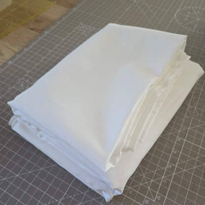 2 x (zus. 4 lfm) Brautsatin, Satin classic, offwhite