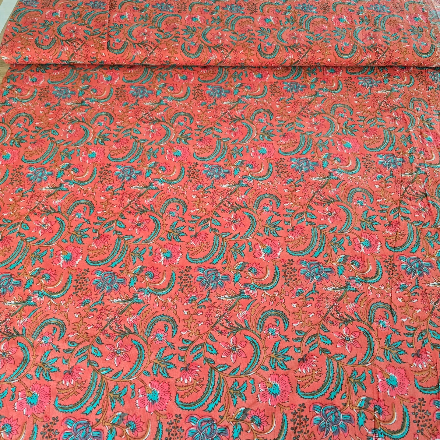 Baumwoll-Voile, Koralle mit Rankenmuster, luftig, leicht, Blusenstoff, Sommerstoff