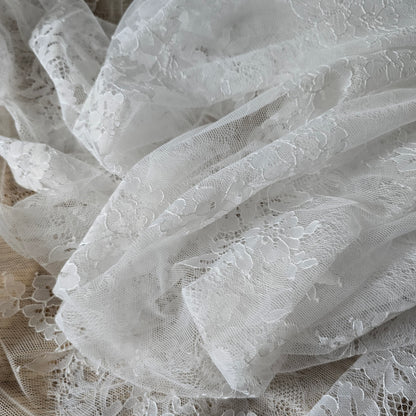 Brautspitze, Französische Spitze, Chantilly, zart & edel, offwhite, ab 45 cm bestellbar