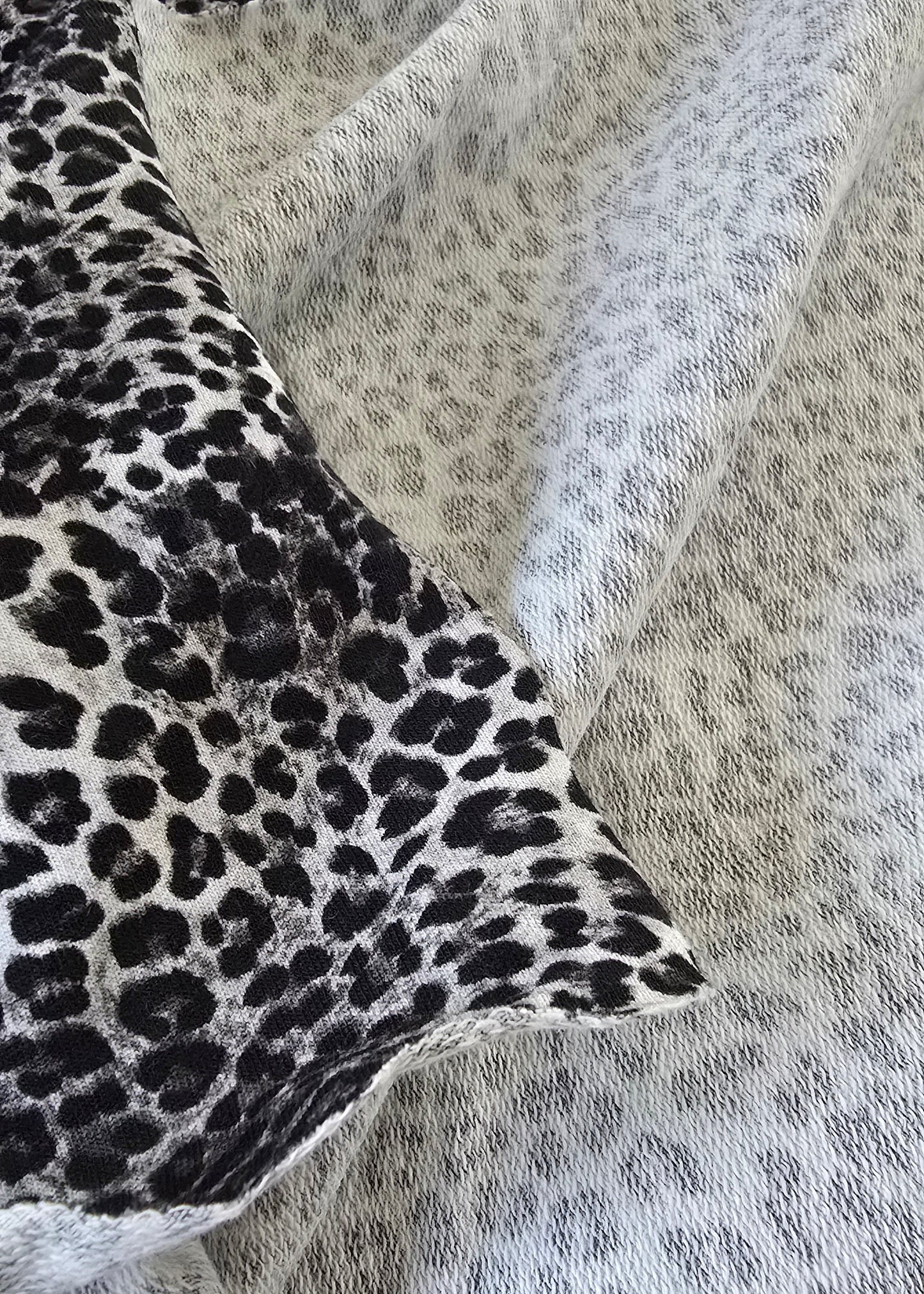 French Terry Leo-offwhite/schwarz