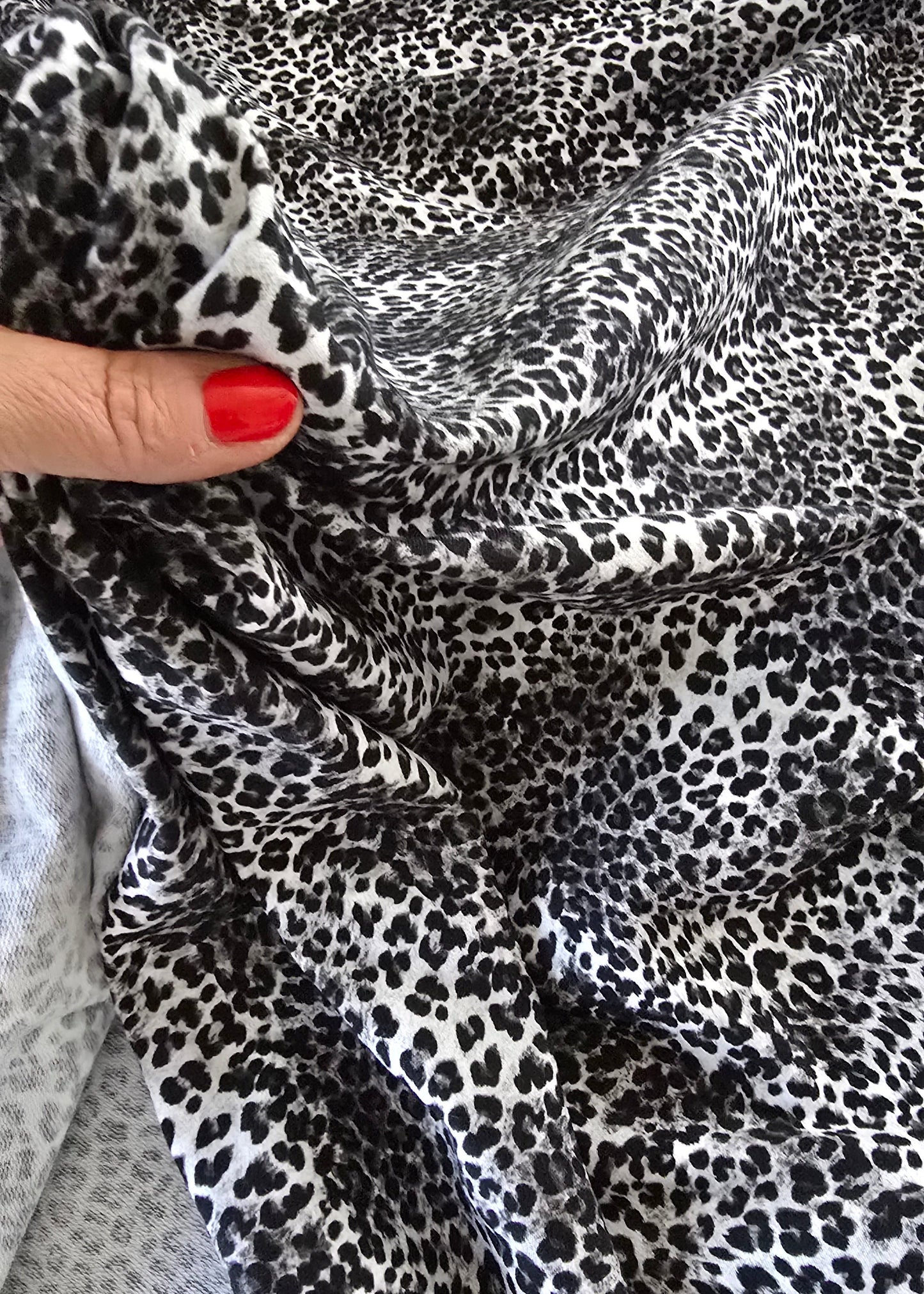 French Terry Leo-offwhite/schwarz